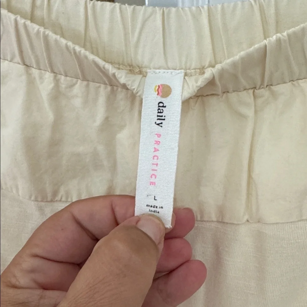 Daily Practice by Anthropologie Take Heart Capri Pants